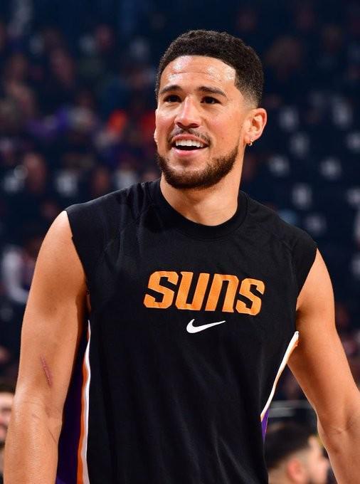 体育游戏-布克：我比很多全明星投票比我高的球员实力强；有些人有祖国球迷支持