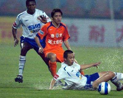 体育游戏-泰山VS海港!新版鲁沪争霸或成未来中超主旋律