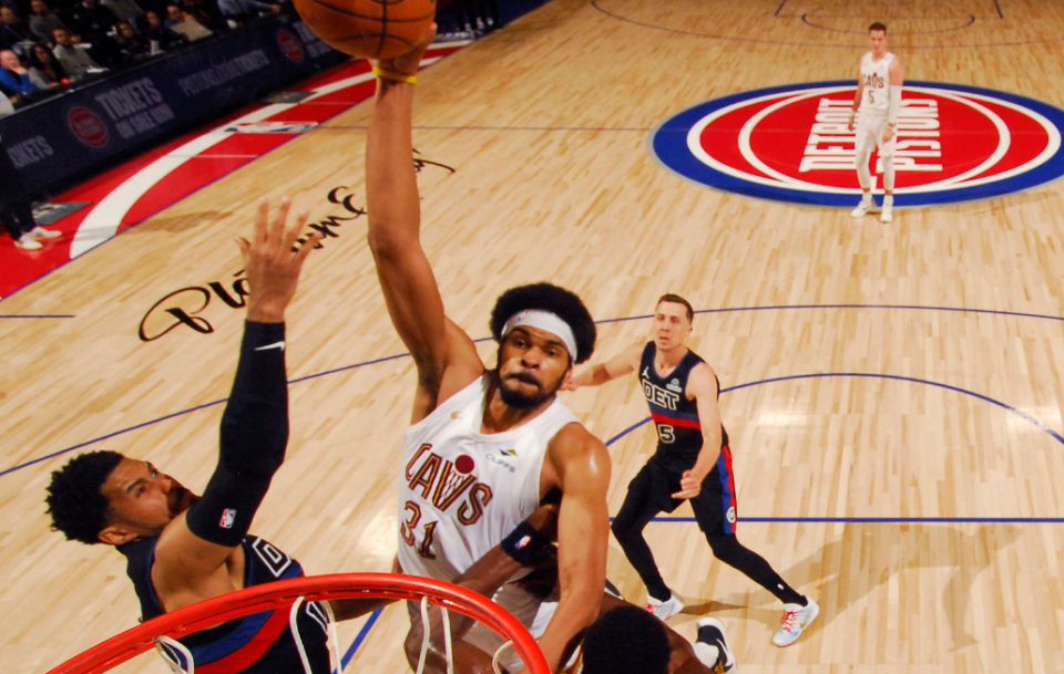 体育游戏-骑士输活塞太冤？四次错漏判三次吃亏 本有望不打加时拿下胜利